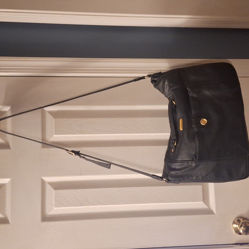 Black Leather Shoulder Bag By Capezio - Picture 16 of 16